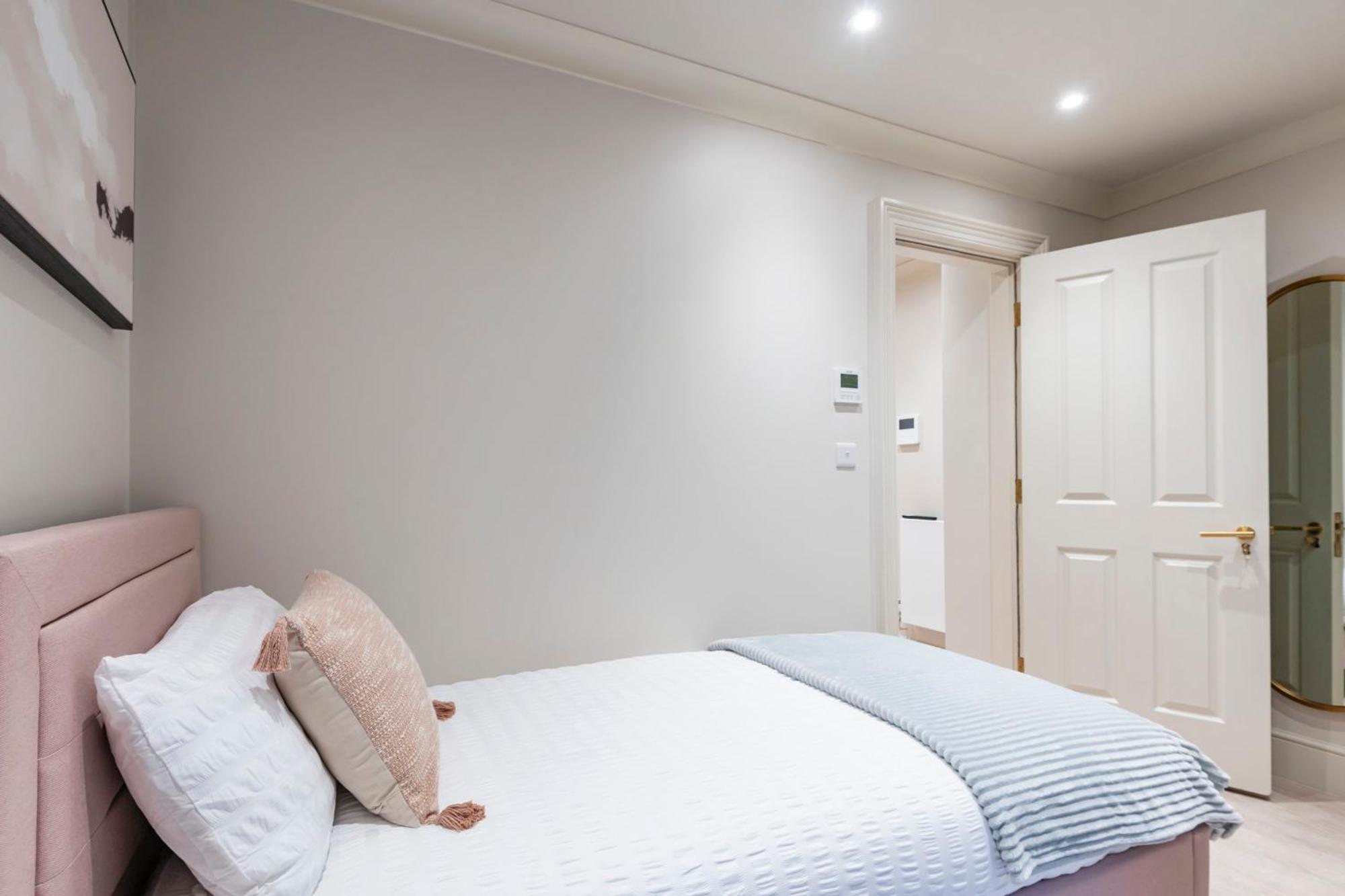 Marble Arch 1-hosted By Sweetstay Apartment